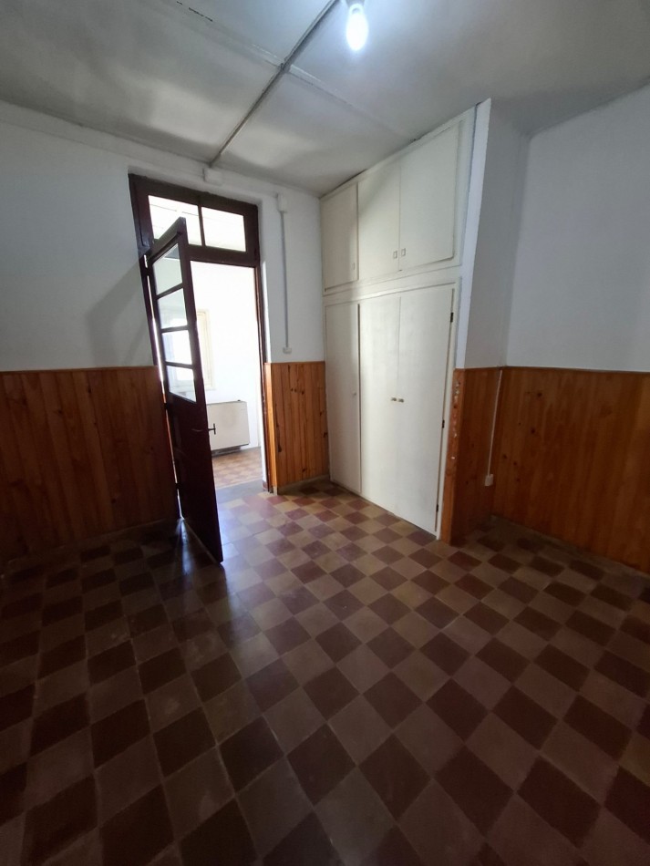 Casa Antigua ideal inversion (alquilada)